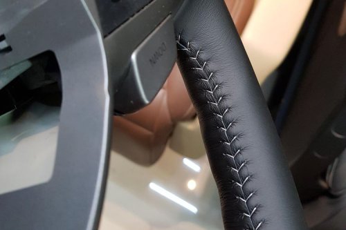 Masalah Umum Interior Mobil Jepang, Kulit Setir Cepat Rusak
