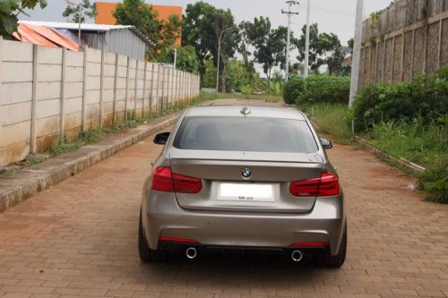 BMW, Pengalaman Pemilik BMW 320i F30: Apakah Nyaman & Irit?