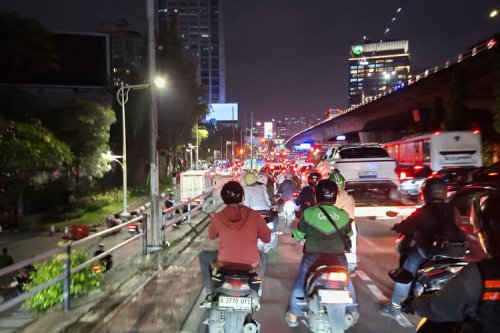 Bahaya Membiarkan Mesin Idle Terlalu Lama, Ini Dampaknya