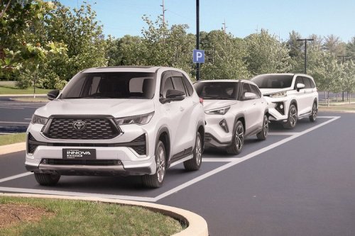Mobil Hybrid Toyota Bisa Didorong Saat Parkir Paralel, Ini Caranya