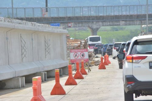 Arus Mudik Lebaran 2025: Kendaraan Keluar dari Exit Toll Tamanmartani Meningkat