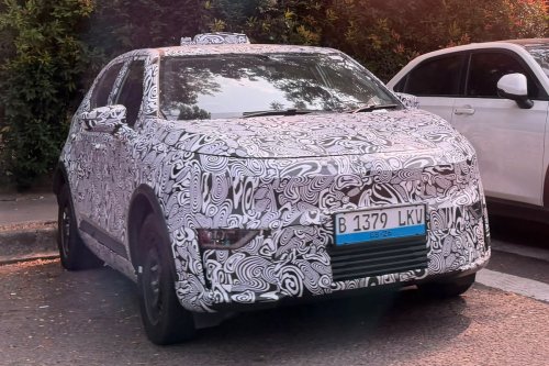 Mobil Kamuflase Tertangkap di BSD, Diduga VinFast VF 5 Facelift