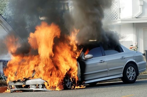 BYD Libatkan Tim Ahli Usut Insiden Mobil Terbakar di Cikampek