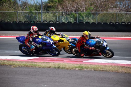 Kelas R3 Pro Memperkuat Yamaha Sunday Race 2025 di Mandalika