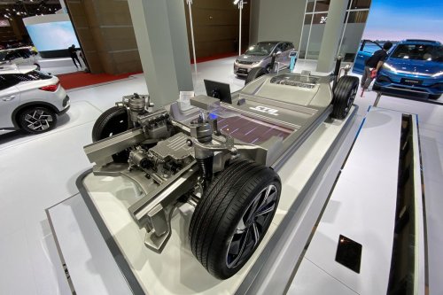 BYD, BYD Tegas Terus Kembangkan Baterai LFP
