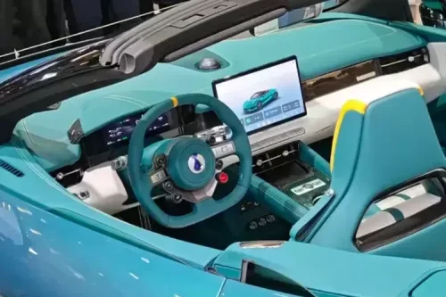Denza Z Meluncur, Pesaing Baru MG Cyberster