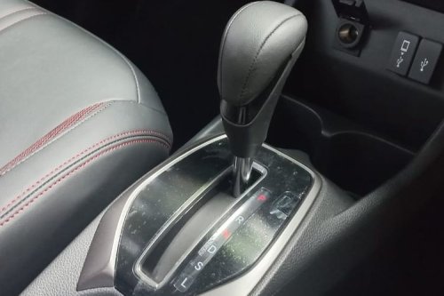 Jangan Asal Geser ke L, Ini Cara Aman Pakai Gigi Rendah di Mobil Matik