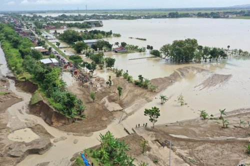 Jalur Semarang–Purwodadi Terputus Banjir: Ini Jalur Alternatif yang Bisa Dilalui