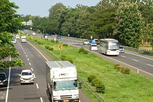 H+8 Lebaran, Volume Lalu Lintas ke Jakarta Masih Tinggi