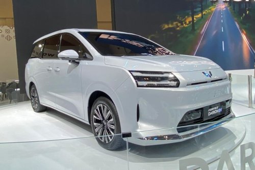 Wuling, GIIAS 2025: Wuling Motors Luncurkan Cortez Darion PHEV dan BEV