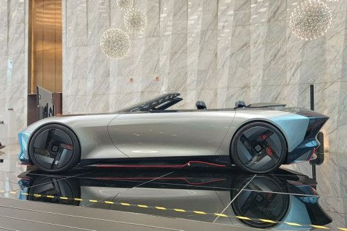 Melihat Changan VIIA Concept, Cabriolet 3 Penumpang yang Elegan