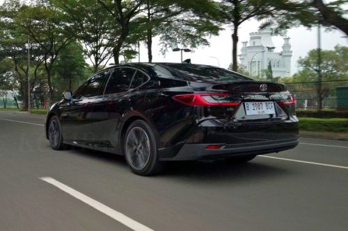 Toyota Camry Hybrid | Toyota | Toyota Camry | Tes Jalan Teknologi Hybrid dan Mesin Toyota Camry Facelift 2025
