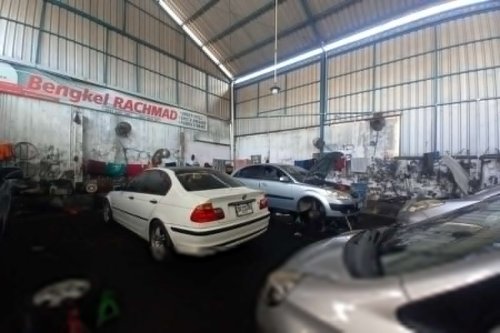 Kenaoa Servis di Bengkel Spesialis Kaki-Kaki Lebih Murah Dibanding Bengkel Resmi?