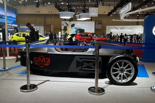 SM3 Wheeler: Kendaraan Roda Tiga Unik di GJAW 2025