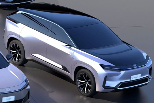 Toyota, Toyota Siapkan SUV Listrik Tiga Baris