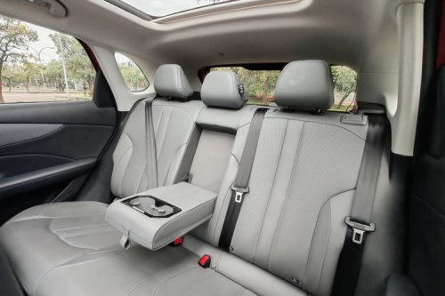 Interior MG S5 EV: Ruang Kabin Lapang, tetapi Mudah Terpapar Panas