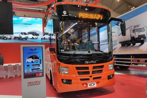 Isuzu, Spesifikasi Bus Minitrans di Booth Isuzu GIIAS 2025
