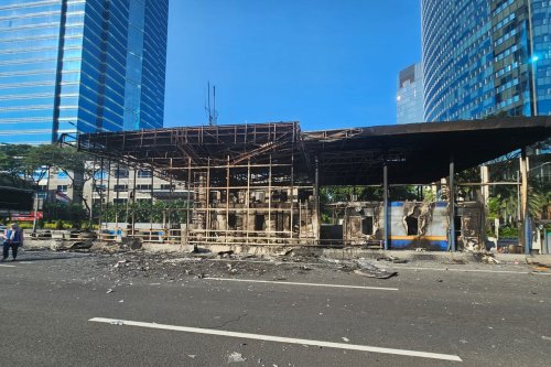 Pasca-kerusuhan, Sebagian Ruas Jalan Tol Ini Masih Ditutup
