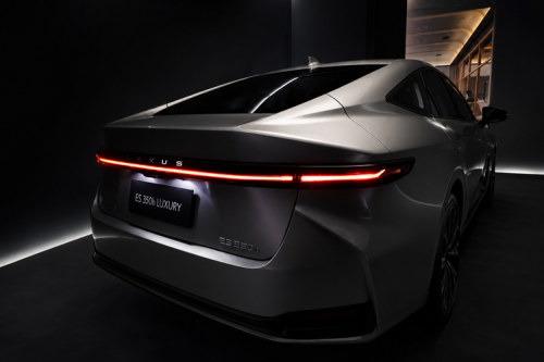 Lexus, Lexus ES, Minat Tinggi All-New Lexus ES: Inden Sebelum Peluncuran