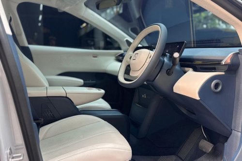 Zeekr X Dijual di Showroom Mobil Bekas