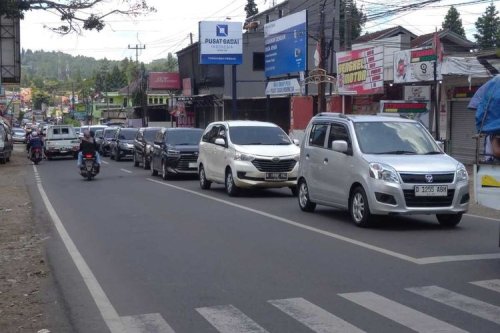 Berpotensi Macet, Lalu Lintas di Lembang Bakal Diberlakukan One Way