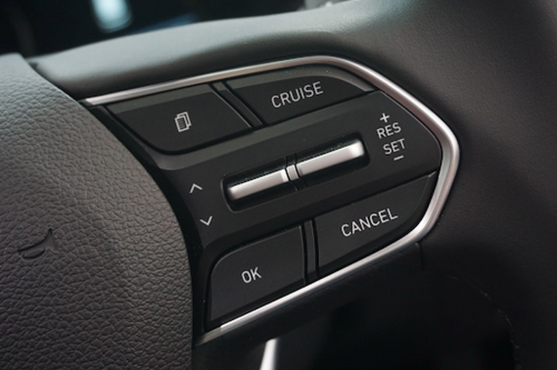 Cara Efektif Memanfaatkan Cruise Control agar Hemat BBM