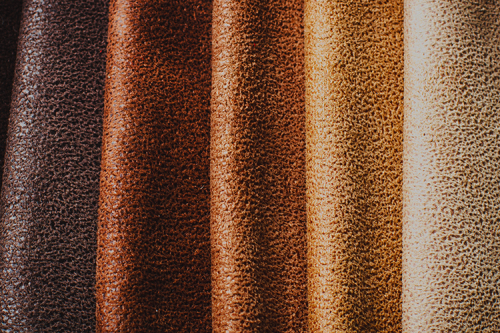 Ini Beda Bahan Suede Buat Jok Mobil dan Sofa Rumah