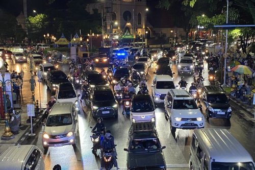 Tips Aman Berkendara di Jalan Minim Penerangan