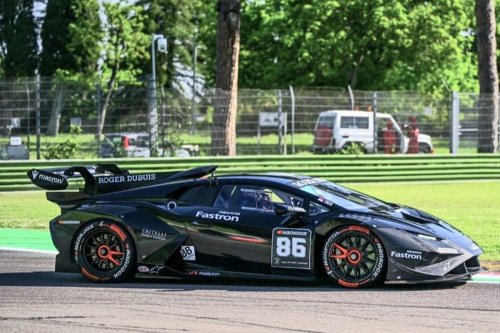 Pebalap Indonesia Naik Podium di Lamborghini Super Trofeo Eropa 2026