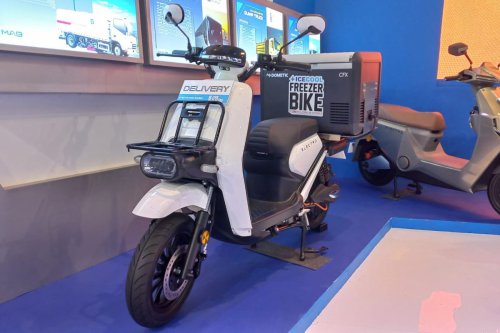 Peluncuran Motor Listrik Electro Delivery dengan Lemari Pendingin
