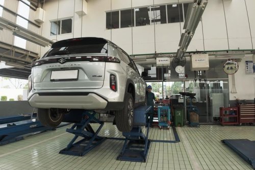 Mulai Muncul di Pasar, Mau Beli Mobil Hybrid dan EV Bekas?