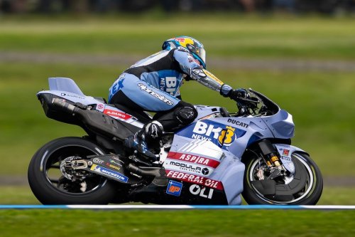 Hasil Sprint Race MotoGP Portugal 2025: Alex Marquez Asapi Acosta