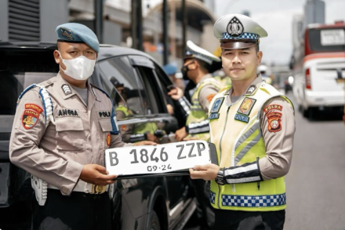 Hyundai, Hyundai Palisade, Viral Hyundai Palisade Pelat ZZ Dikawal dari Salon, Ini Kata Polisi