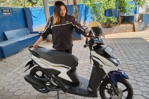 Jangan Asal Injak, Begini Cara Pakai Standar Tengah Motor