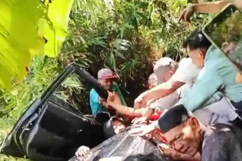 Ikuti Google Maps, Mobil Wisatawan Terjun ke Jurang di Jalur Apak Broto Trenggalek