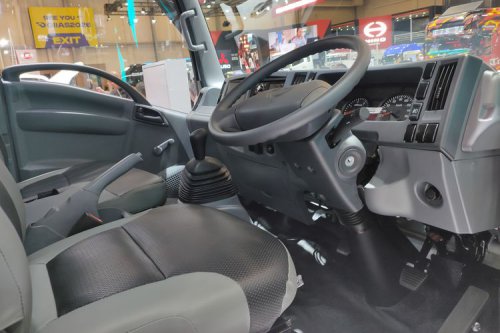 Bukan Hanya Merek India, Agrinas Deal 900 Unit Truk dengan Isuzu