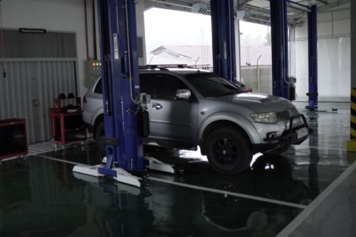Mitsubishi, Tambah Jaringan, Mitsubishi Resmikan Diler Pertama di Bukittinggi