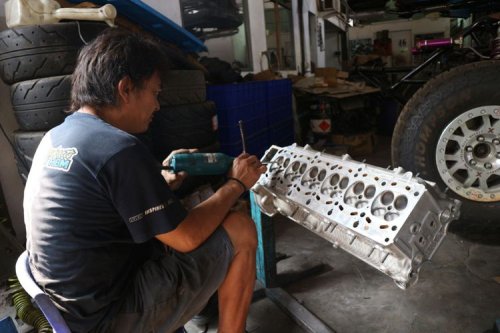 Cara Hemat BBM Mobil, Ubah Gaya Mengemudi sampai Porting Polish