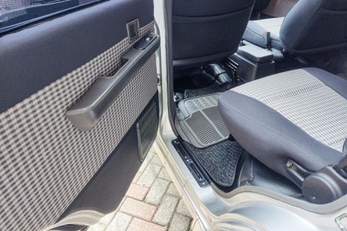 Begini Cara Pakai Tartan untuk Jok Mobil Biar Engga Maksa