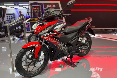AHM Pamerkan Motor Bebek di IMOS 2025