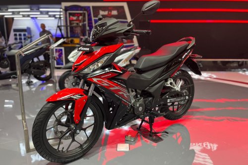 AHM Pamerkan Motor Bebek di IMOS 2025