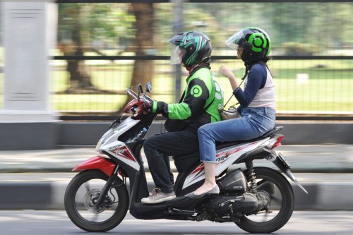 Pemerintah Tegaskan Potongan Tarif Ojol Maksimal 20 Persen