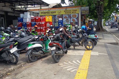 Populasi Kendaraan ICE Besar, Bisnis Pelumas Tetap Menjanjikan