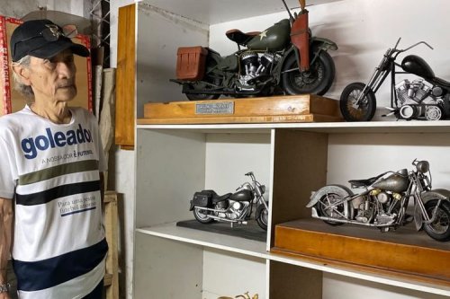 Menyulap Barang Limbah Jadi Miniatur Harley, Sambil Merawat Kenangan