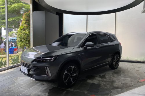 Mobil Listrik Polytron Diklaim Sudah Terjual Puluhan Unit