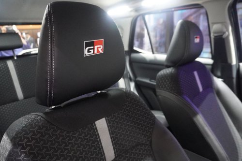 Komparasi Interior Suzuki Fronx Lawan Toyota Raize GR Sport