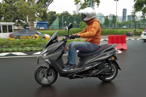 Polytron Tanggapi Insiden Motor Listrik Ojol yang Terbakar