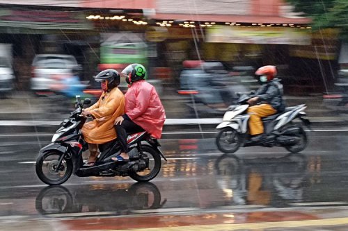 Ini yang Terjadi jika Motor Alami Aquaplaning