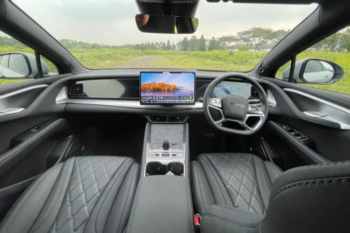 Perbandingan BYD Sealion 7 dan Hyptec HT Premium, SUV Listrik Terbaru