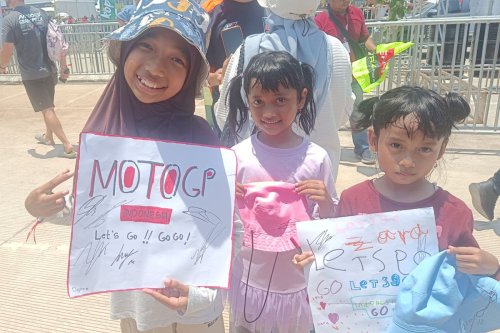 MotoGP, Keseruan MotoGP Hero Walk di Mandalika, Bertemu Pebalap Langsung